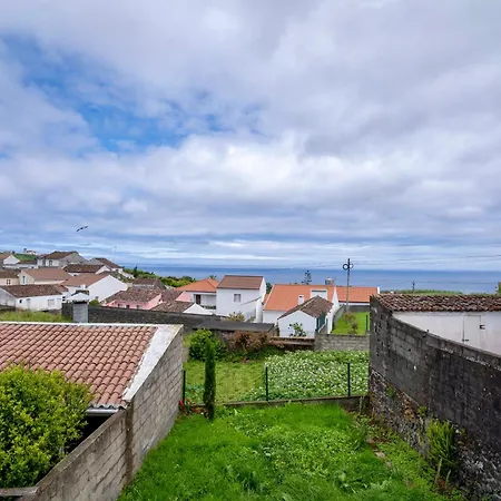 Santana Northeast * Feteira Grande