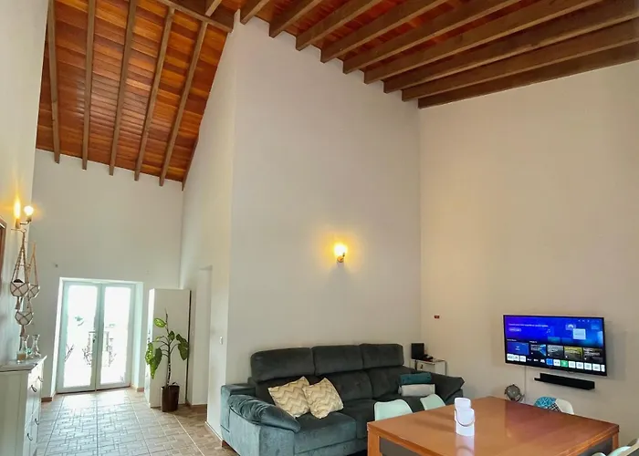 Casa de Férias Santana Northeast Feteira Grande